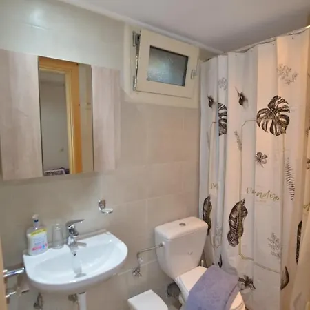 Domenica House Apartman *