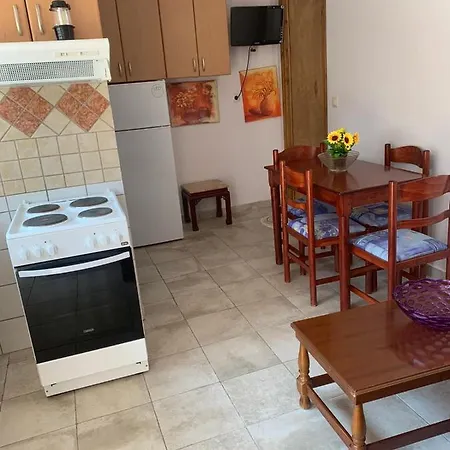 Domenica House Kondaraíni