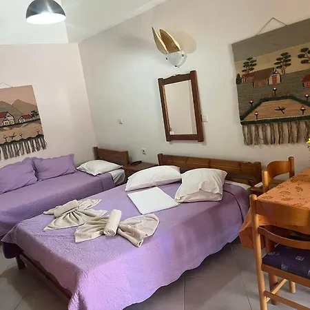 Domenica House * Kondaraíni